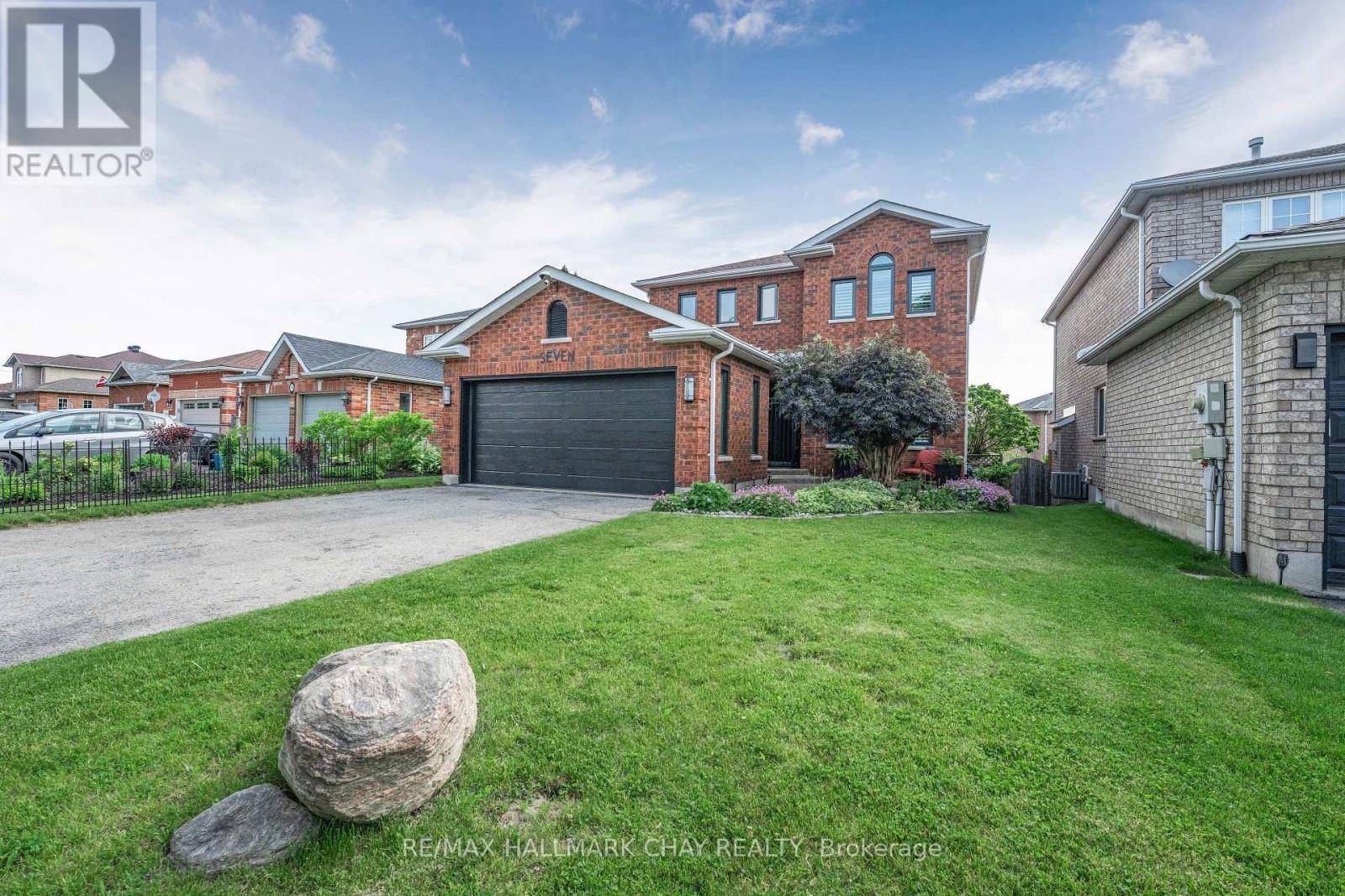 Barrie (little Lake), ON L4M6N7,7 RYAN COURT