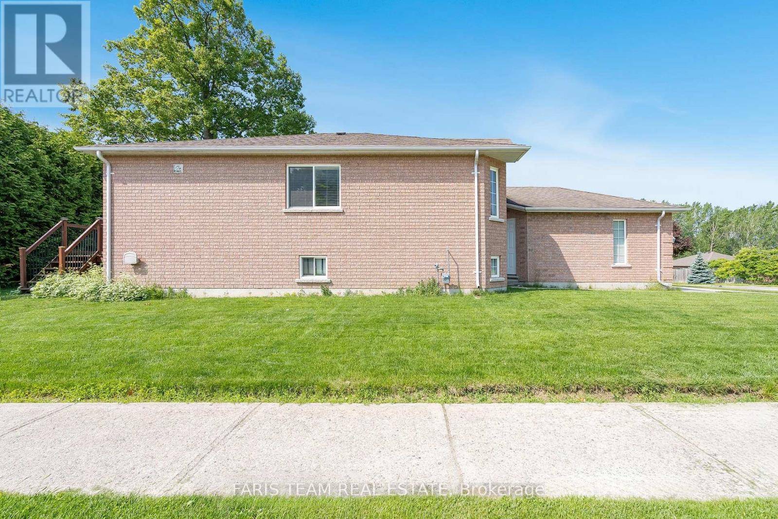Midland, ON L4R5A7,168 GRIFFIN STREET
