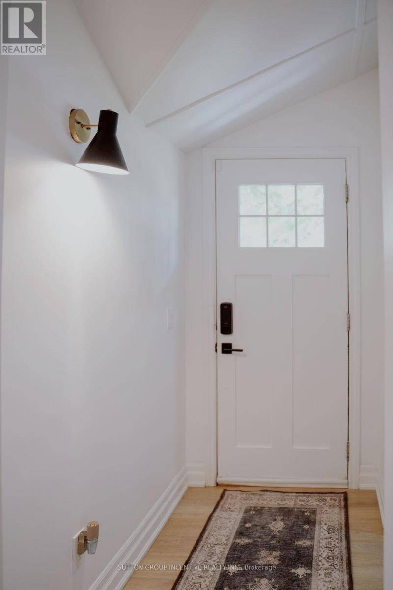 Springwater, ON L0L1P0,6168 PENETANGUISHENE ROAD