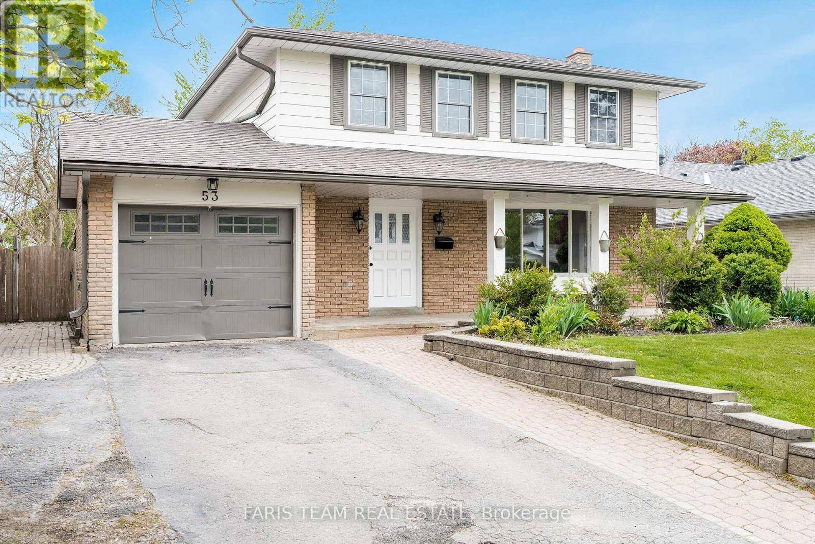 Barrie (codrington), ON L4M4P4,53 VARDEN AVENUE