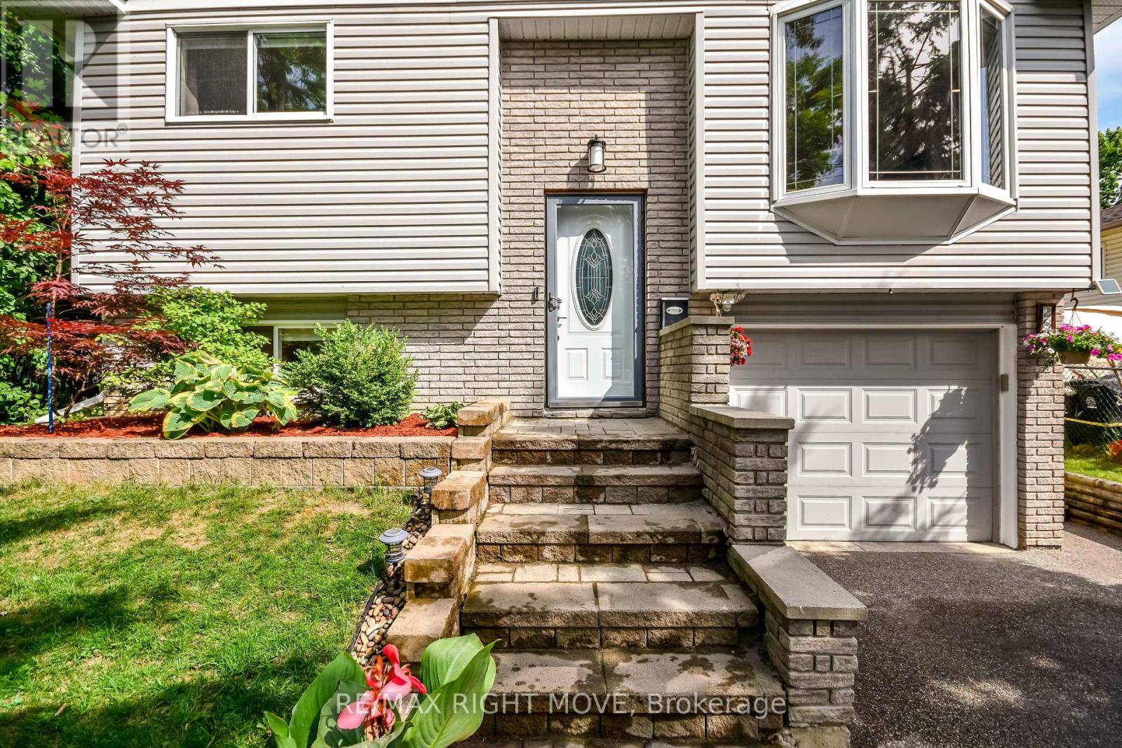 Orillia, ON L3V7P1,28 CHRISTINE PLACE