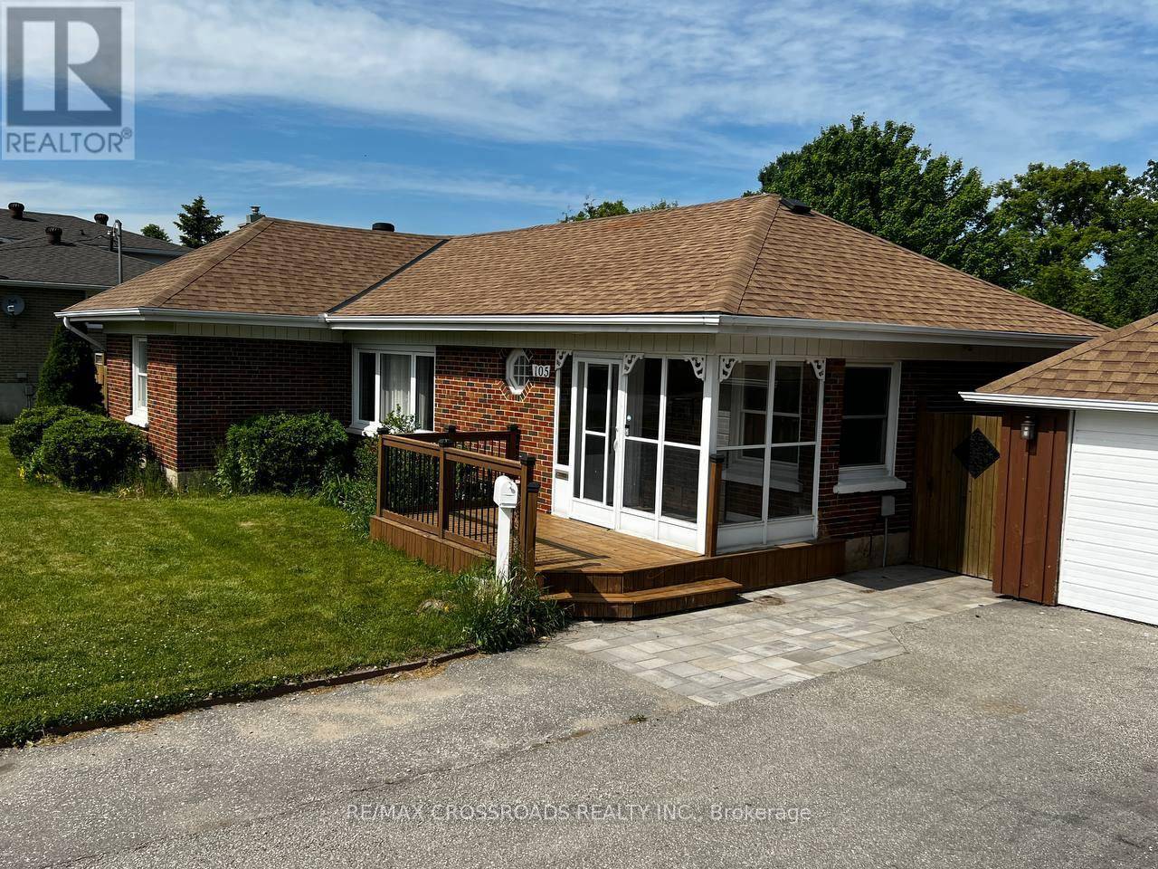 Barrie (allandale Heights), ON L4N3P3,105 BAYVIEW DRIVE