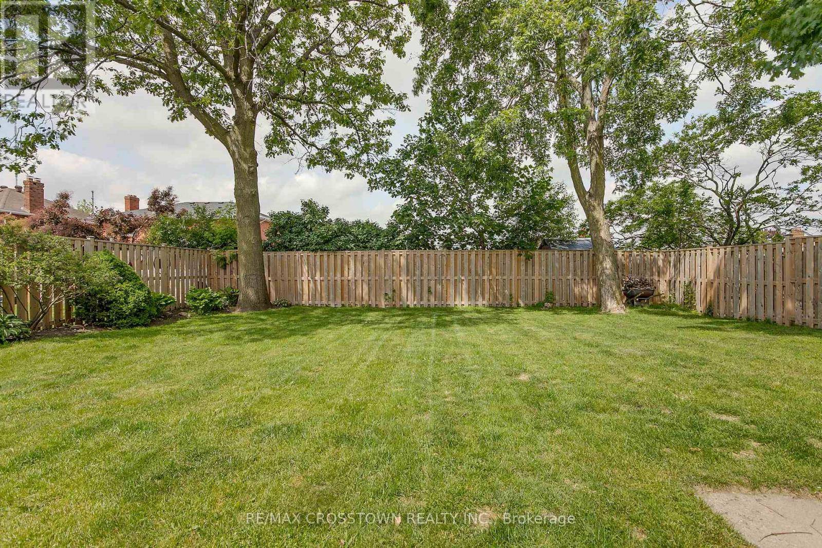 Barrie (allandale Heights), ON L4N4L5,122 MARSHALL STREET