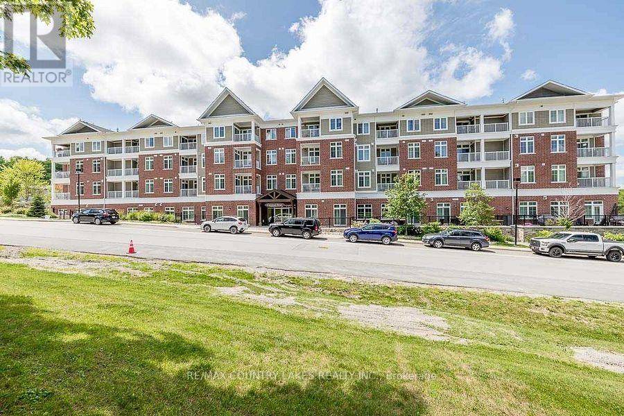 Oro-medonte (horseshoe Valley), ON L4M4Y8,40 Horseshoe BLVD #203