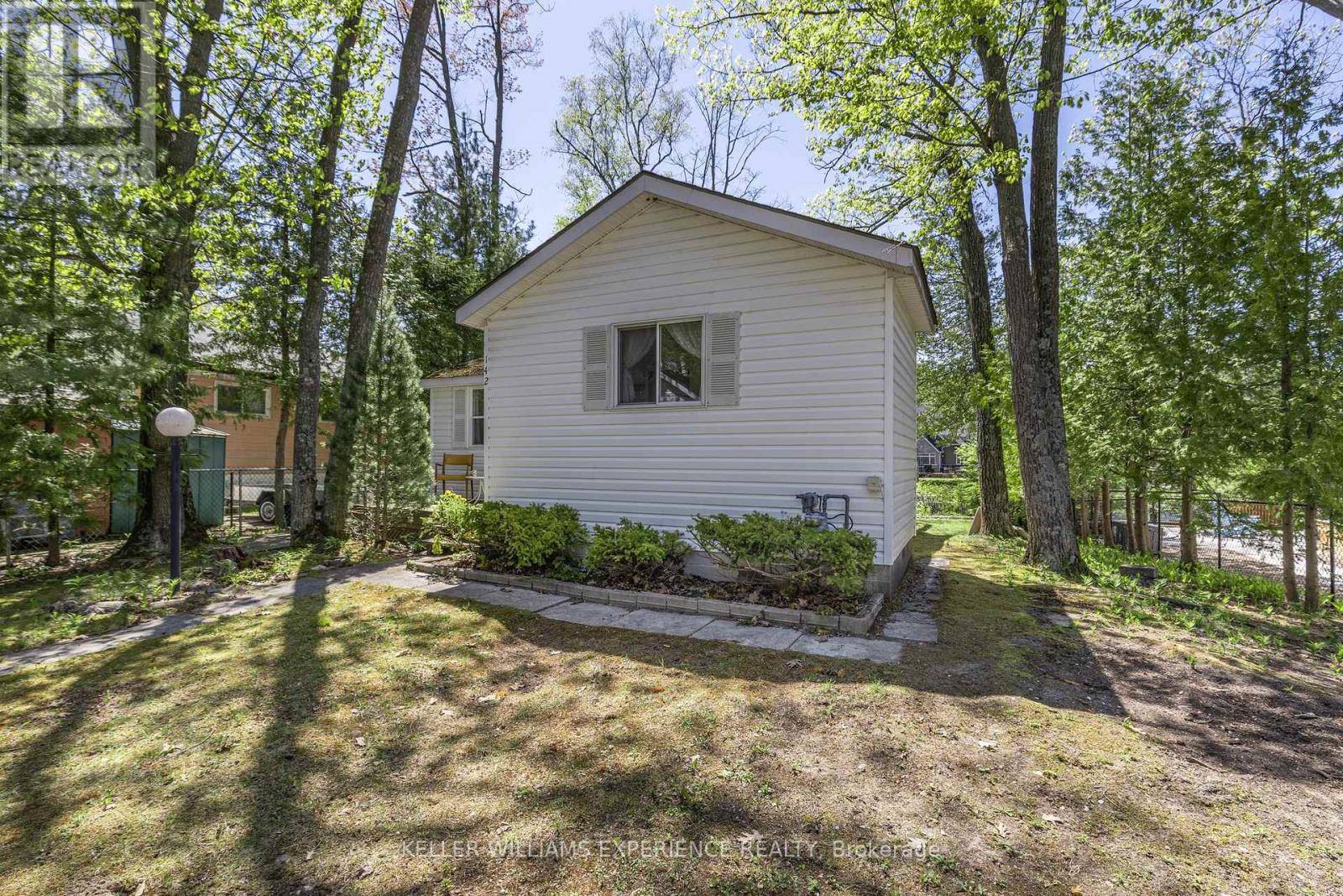 Wasaga Beach, ON L9Z2S4,142 32ND STREET S