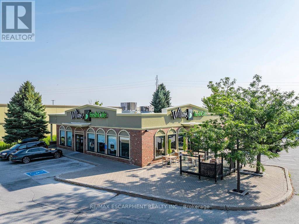 Barrie (holly), ON L4N9P7,501 BRYNE DRIVE