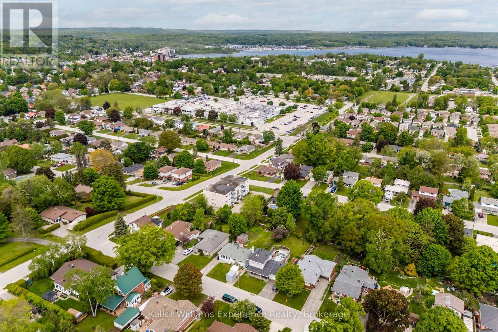 Midland, ON L4R2L4,258 RUBY STREET