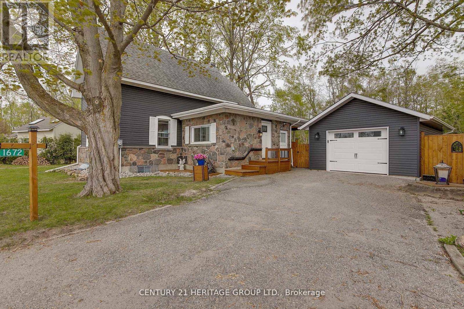 Oro-medonte (hawkestone), ON L0L1T0,1672 RIDGE ROAD E