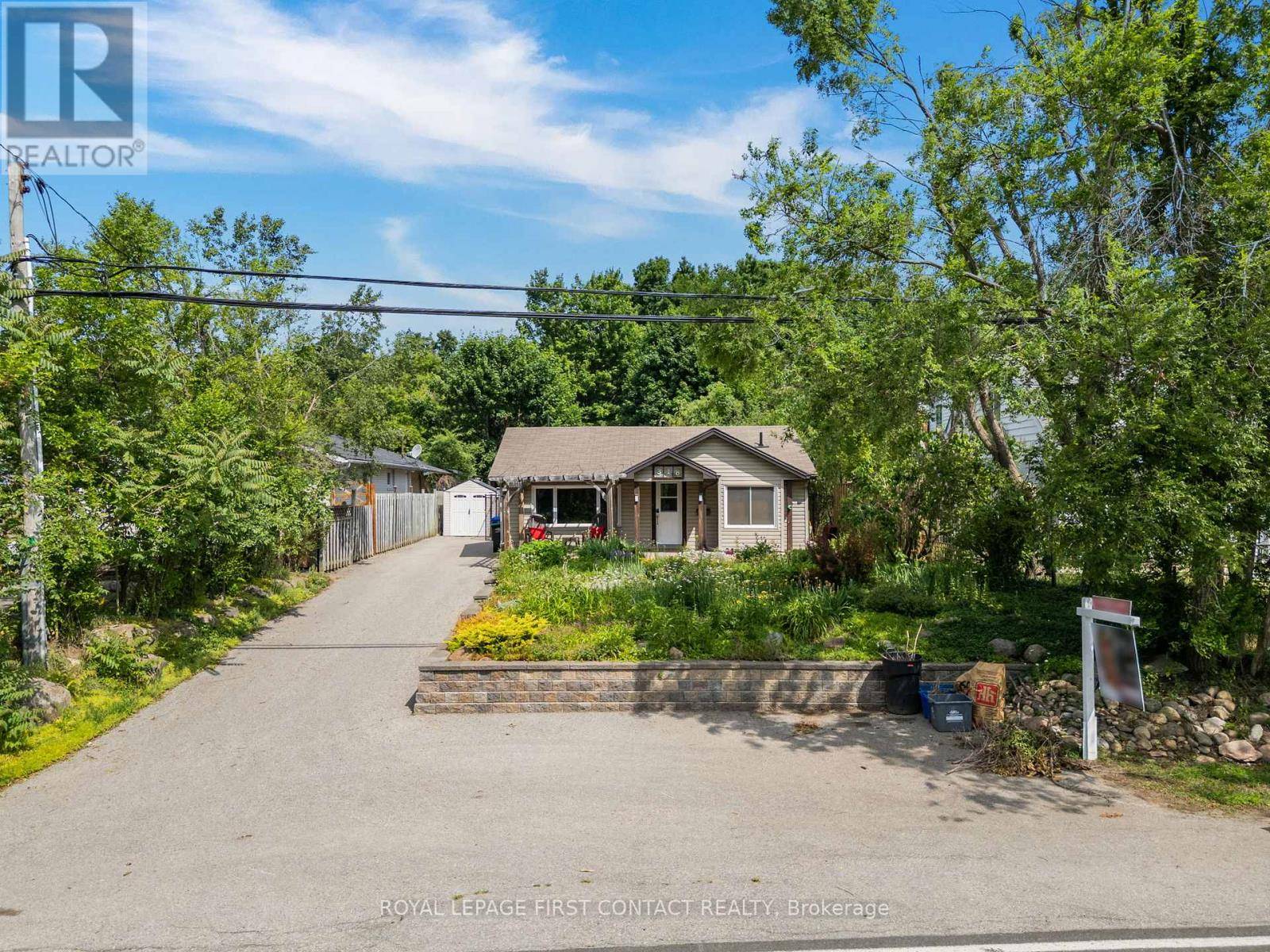 Oro-medonte, ON L4M1E7,318 SHANTY BAY RD ROAD