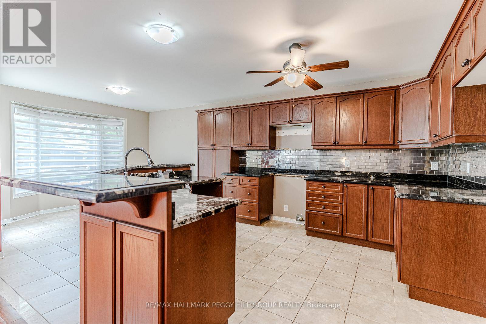 Wasaga Beach, ON L9Z2B3,31 FAWNDALE CRESCENT