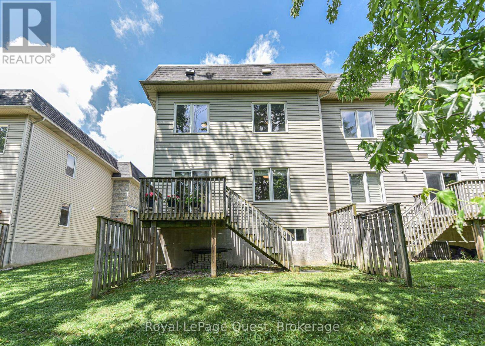 Orillia, ON L3V7E8,1020 MISSISSAGA STREET W