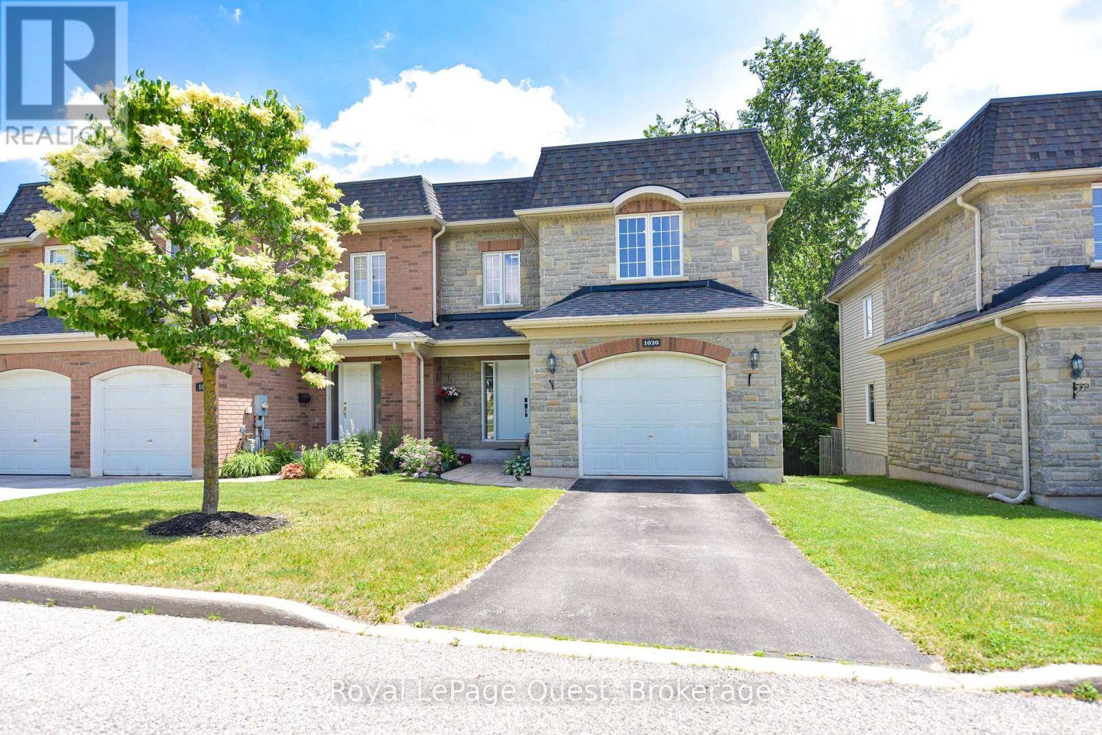 Orillia, ON L3V7E8,1020 MISSISSAGA STREET W