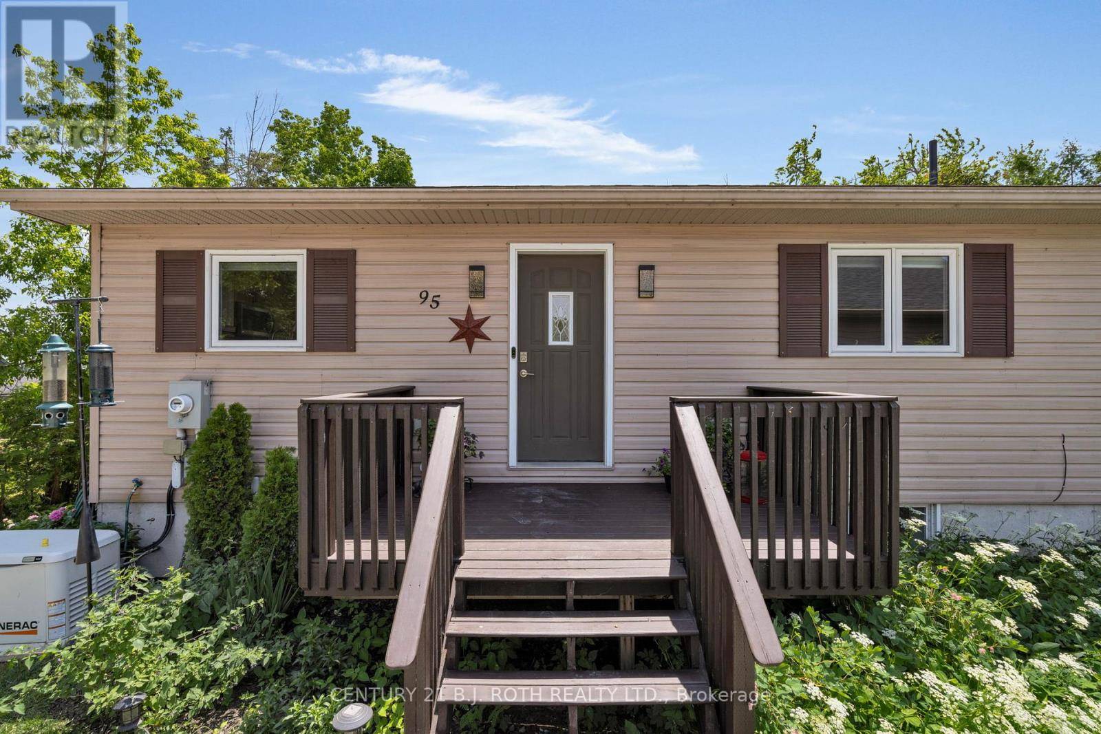 Oro-medonte, ON L0L2E0,95 LAKESHORE ROAD E