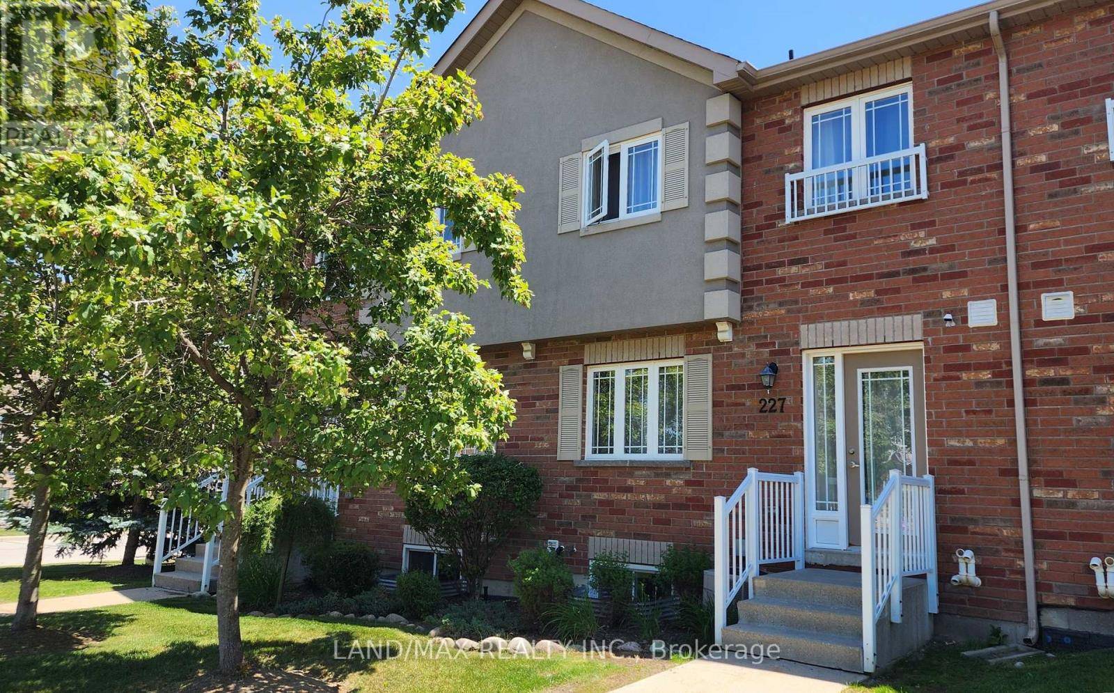 Barrie (holly), ON L4N9P8,227 Harvie RD #43