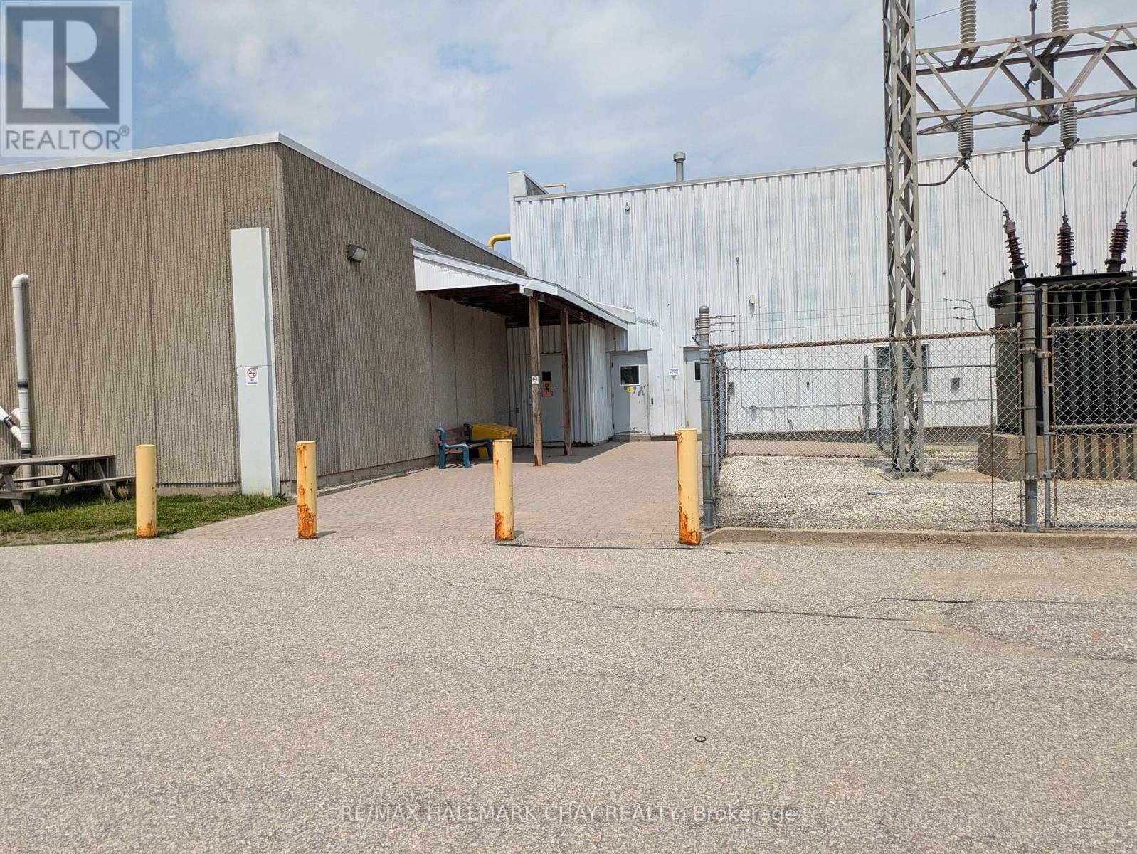 Barrie (0 East), ON L4N8X9,279 Bayview DR #H-2