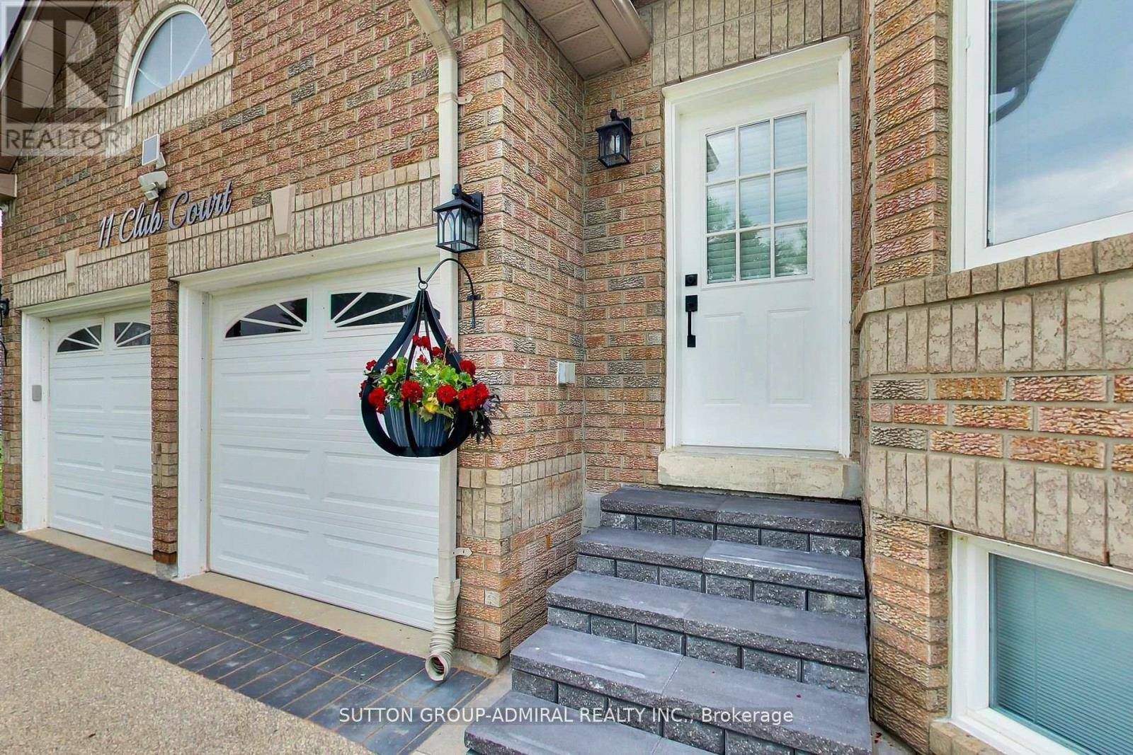Wasaga Beach, ON L9Z1J8,11 CLUB COURT