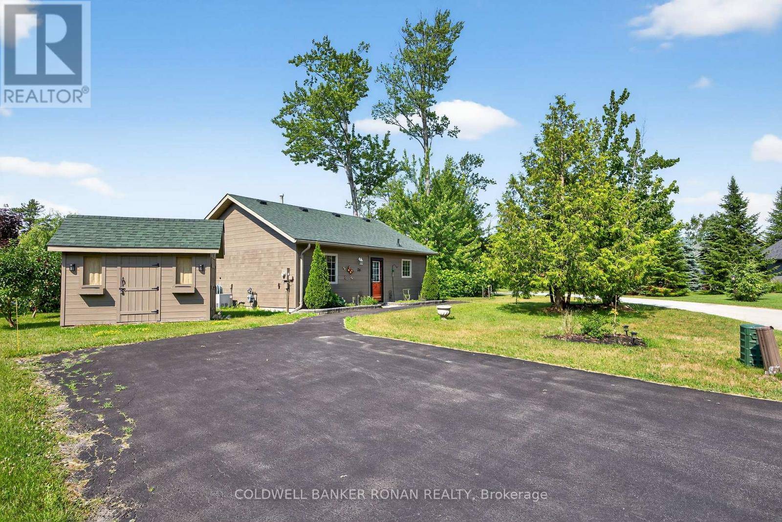 Wasaga Beach, ON L9Z1X7,26 CABIN CRESCENT