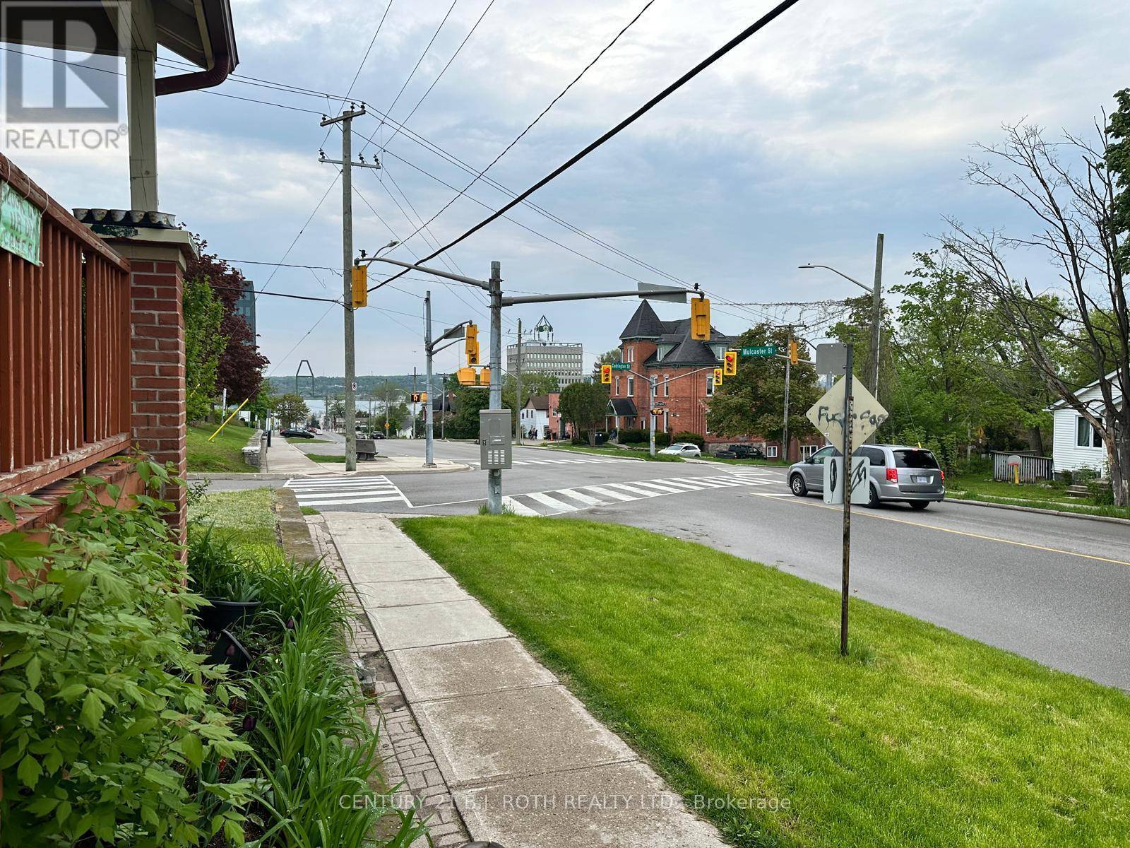 Barrie (city Centre), ON L4M3M7,99 MULCASTER STREET