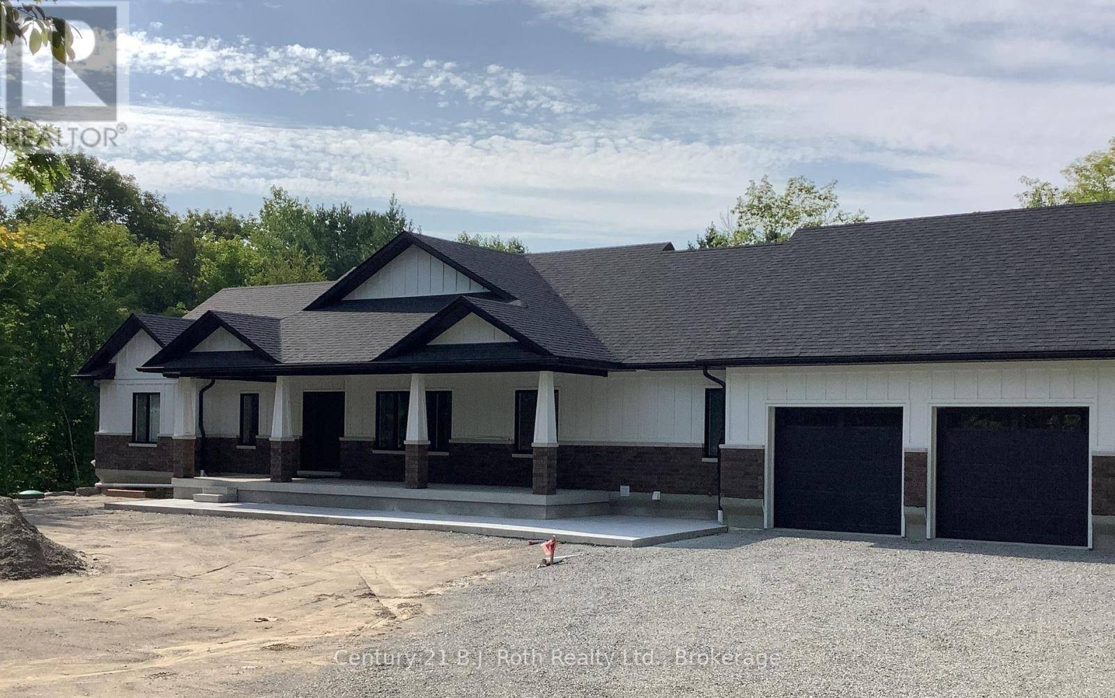 Springwater, ON L0L1V0,14 GREENLAW COURT