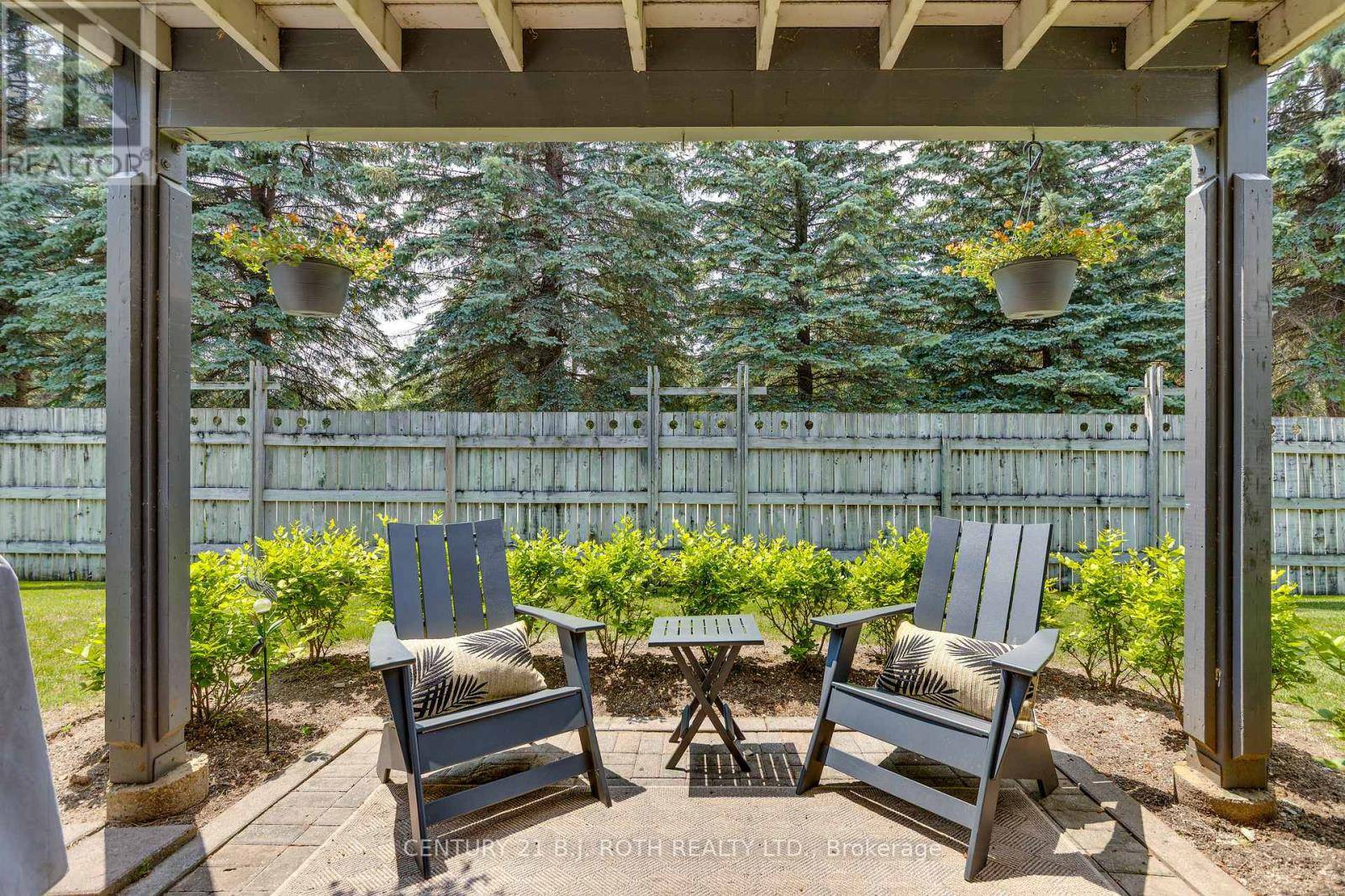 Collingwood, ON L9Y5C7,288 MARINERS WAY