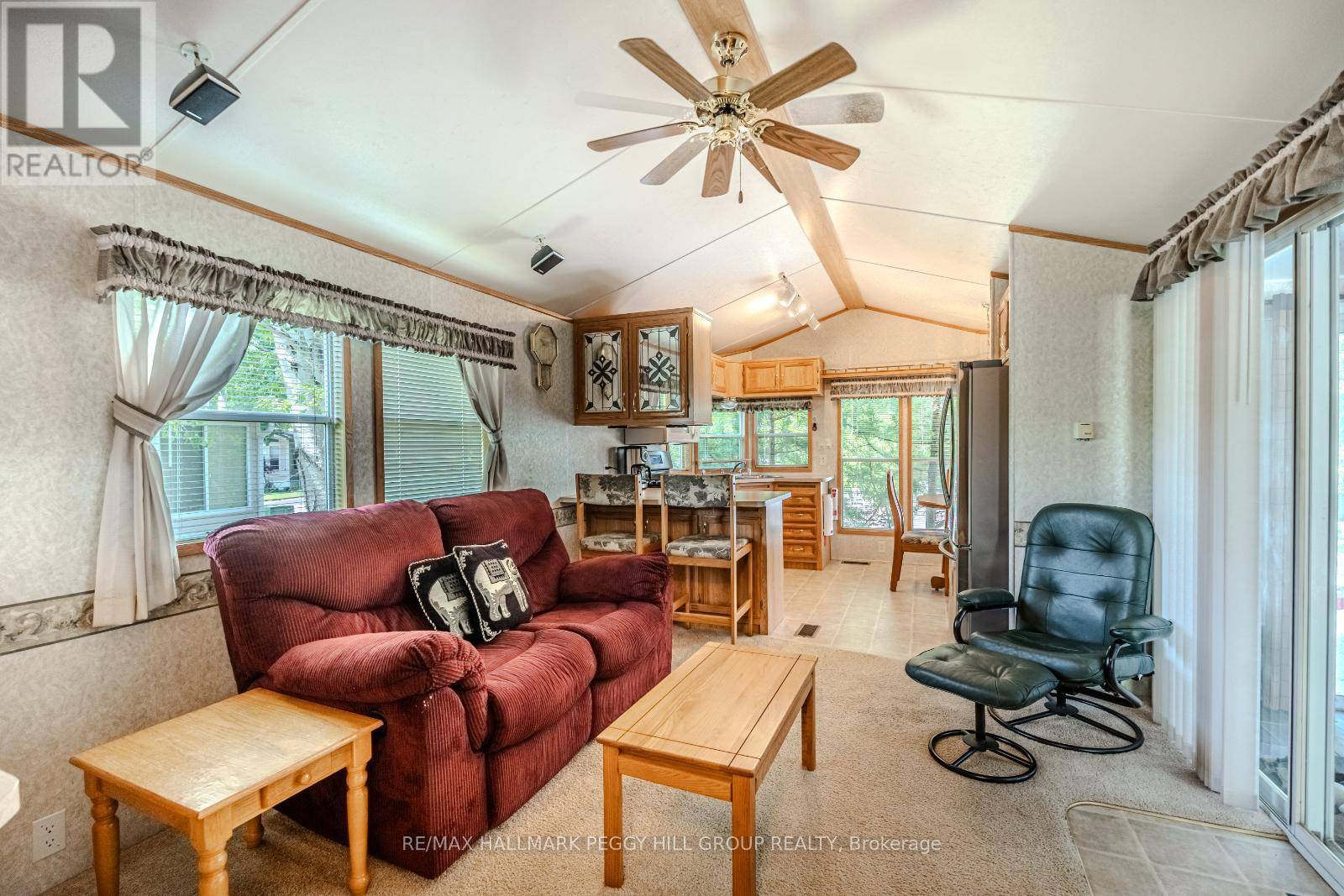 Wasaga Beach, ON L9Z1X7,13 HURON CIRCLE