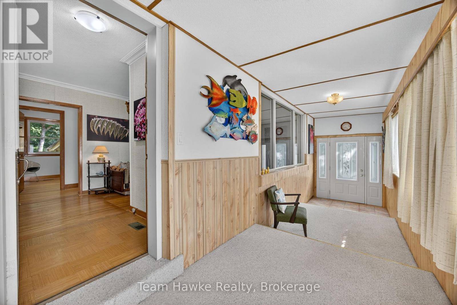 Midland, ON L4R1X6,828 HUGEL AVENUE