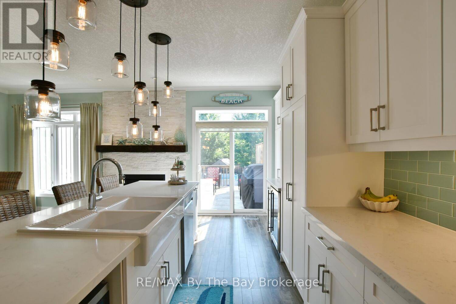 Wasaga Beach, ON L9Z1Z4,121 45TH STREET N