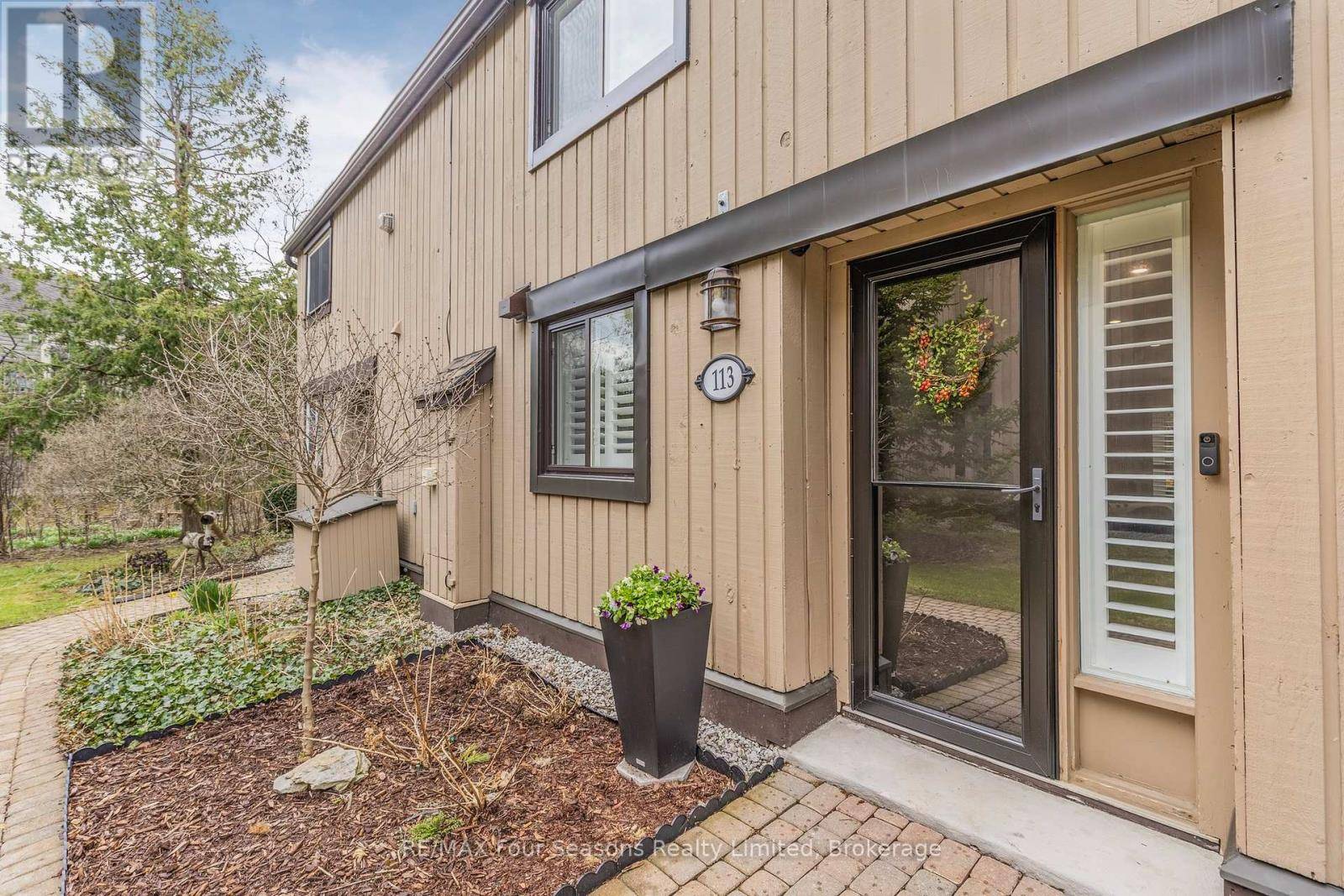 Collingwood, ON L9Y5B4,113 ESCARPMENT CRESCENT