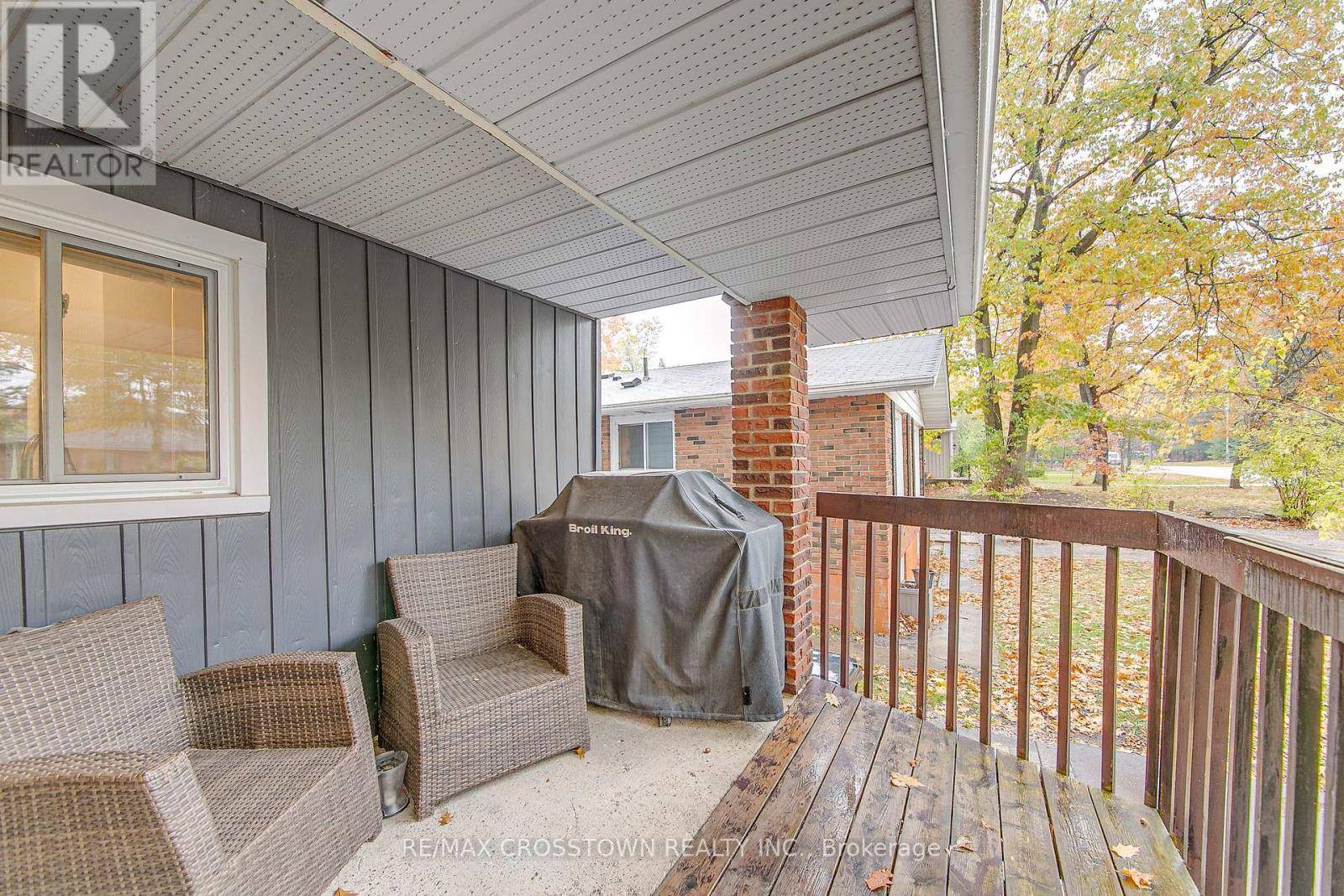 Wasaga Beach, ON L9Z2A8,70 KNOX ROAD W
