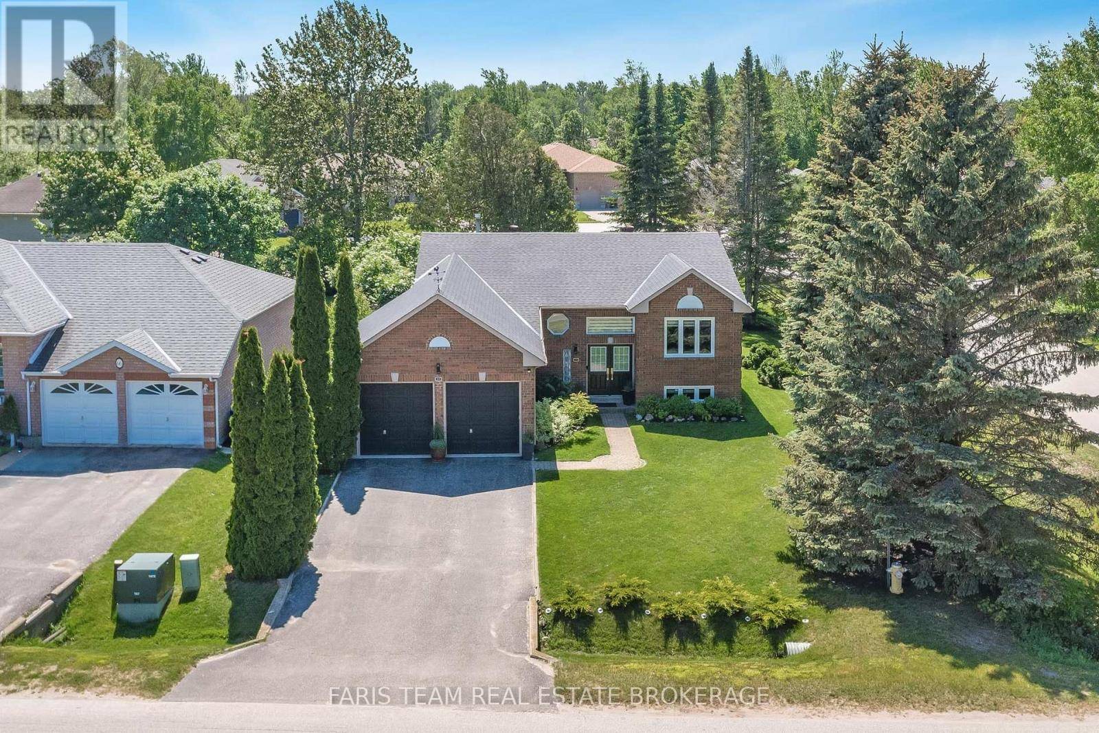 Wasaga Beach, ON L9Z1H3,64 ROYAL BEECH DRIVE