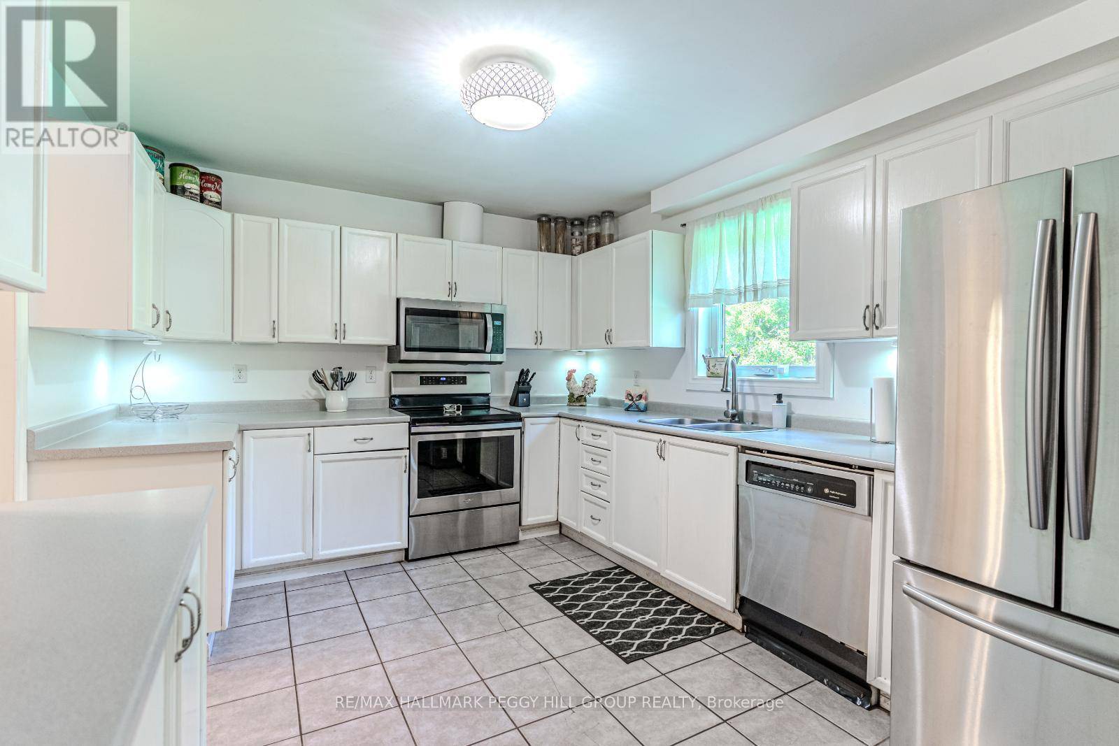 Wasaga Beach, ON L9Z1H1,26 ROYAL BEECH DRIVE