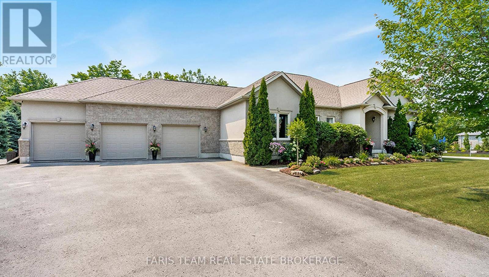 Oro-medonte (shanty Bay), ON L0L2L0,64 RED OAK CRESCENT