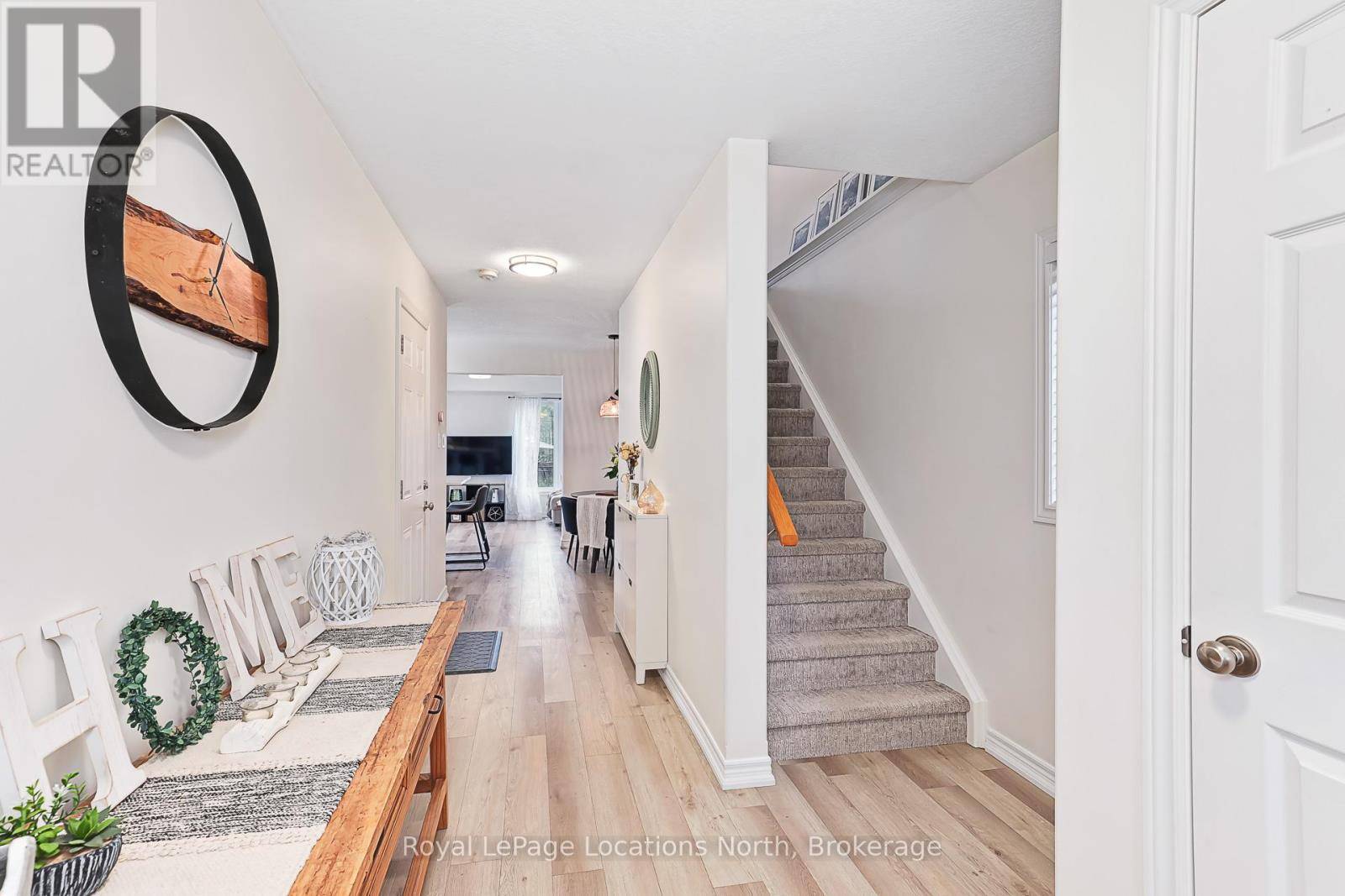 Collingwood, ON L9Y0E7,31 BARR STREET