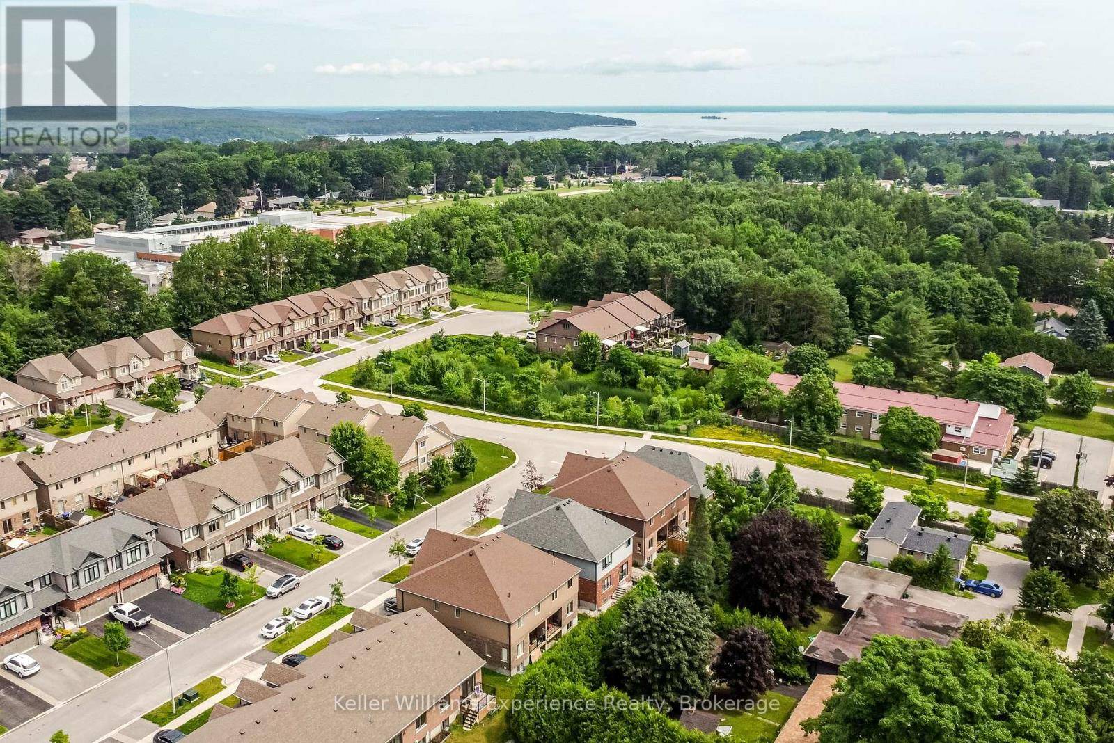 Midland, ON L4R0E4,961 WRIGHT DRIVE