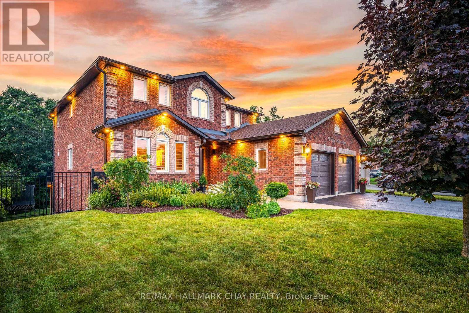 Barrie (holly), ON L4N0E2,32 HOLLY MEADOW ROAD