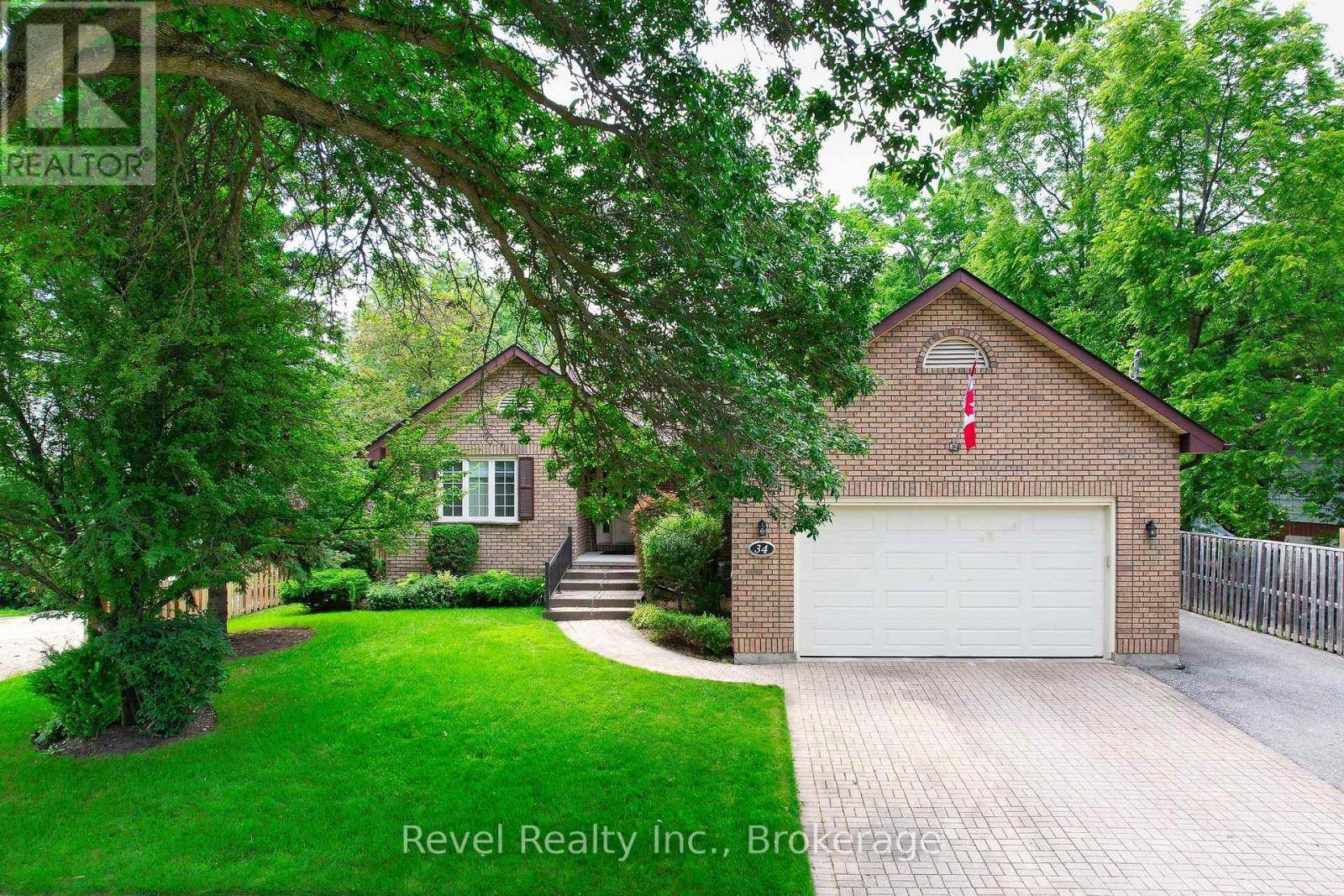 Collingwood, ON L9Y3N2,34 PATERSON STREET