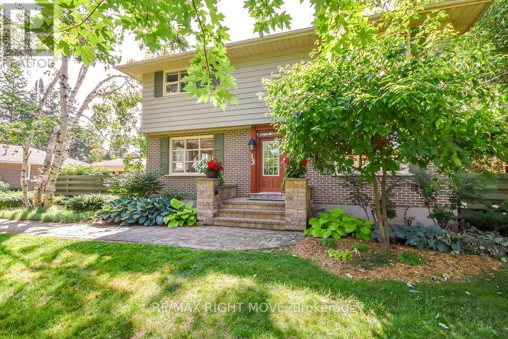 Orillia, ON L3V2L6,13 FRANCIS ROAD