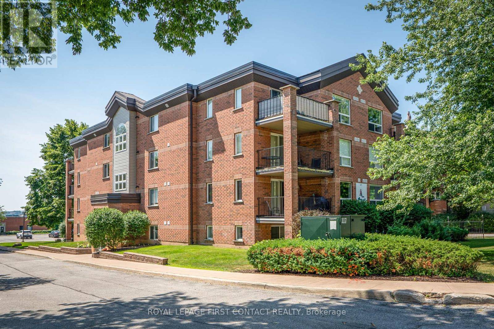 Barrie (letitia Heights), ON L4N1L9,117 EDGEHILL DR #103