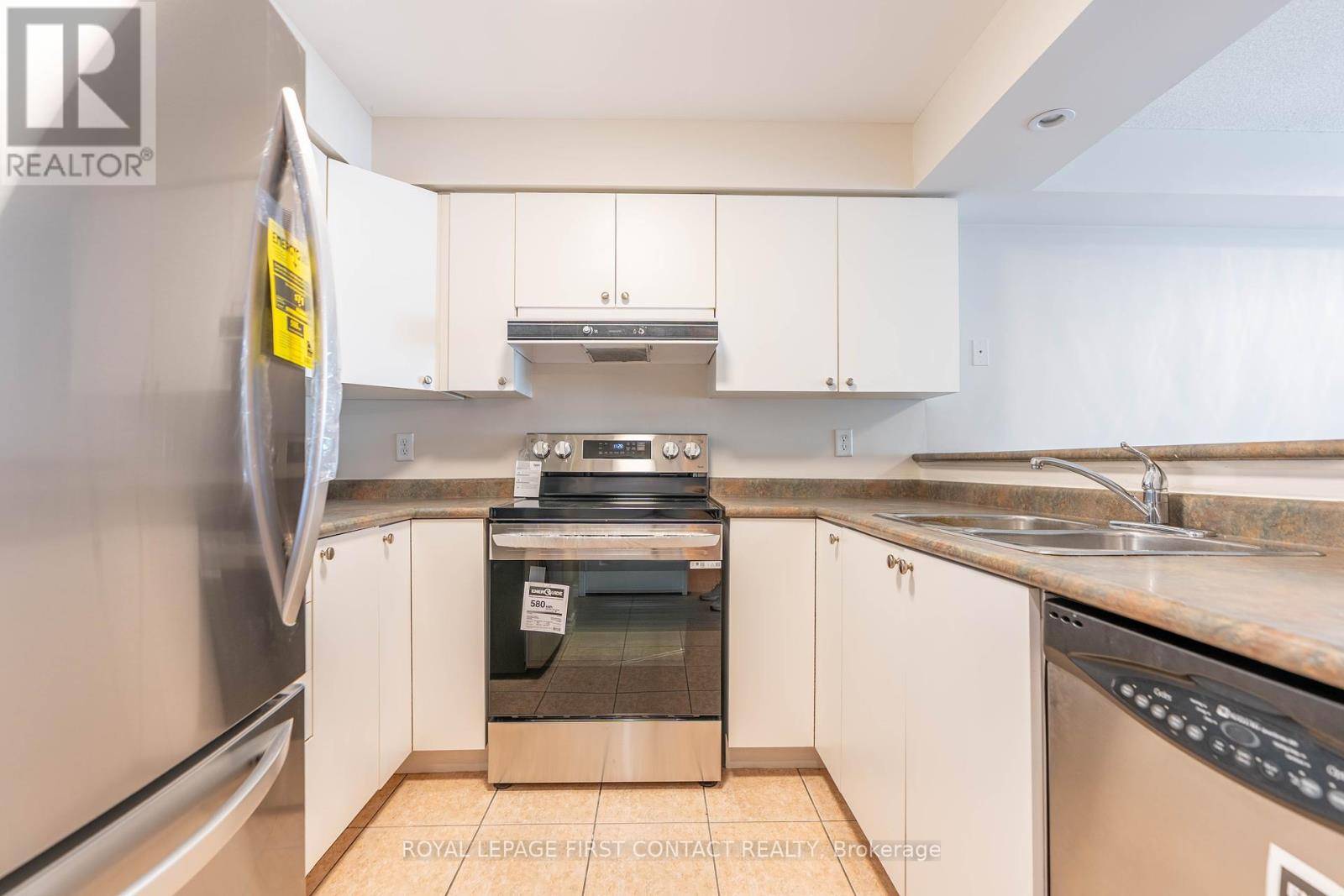 Barrie (letitia Heights), ON L4N1L9,117 EDGEHILL DR #103