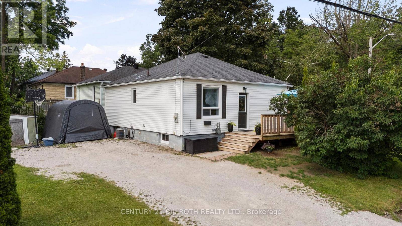 Orillia, ON L3V2W8,307 LINWOOD AVENUE