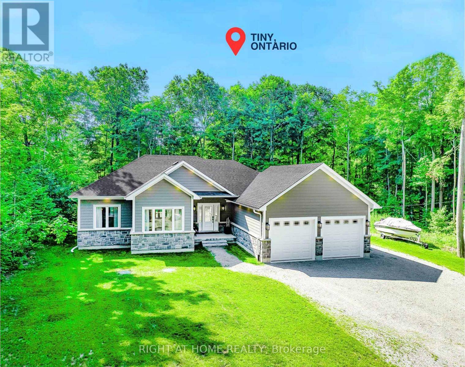 Tiny, ON L9M0B5,9 FAIRLAWN GROVE