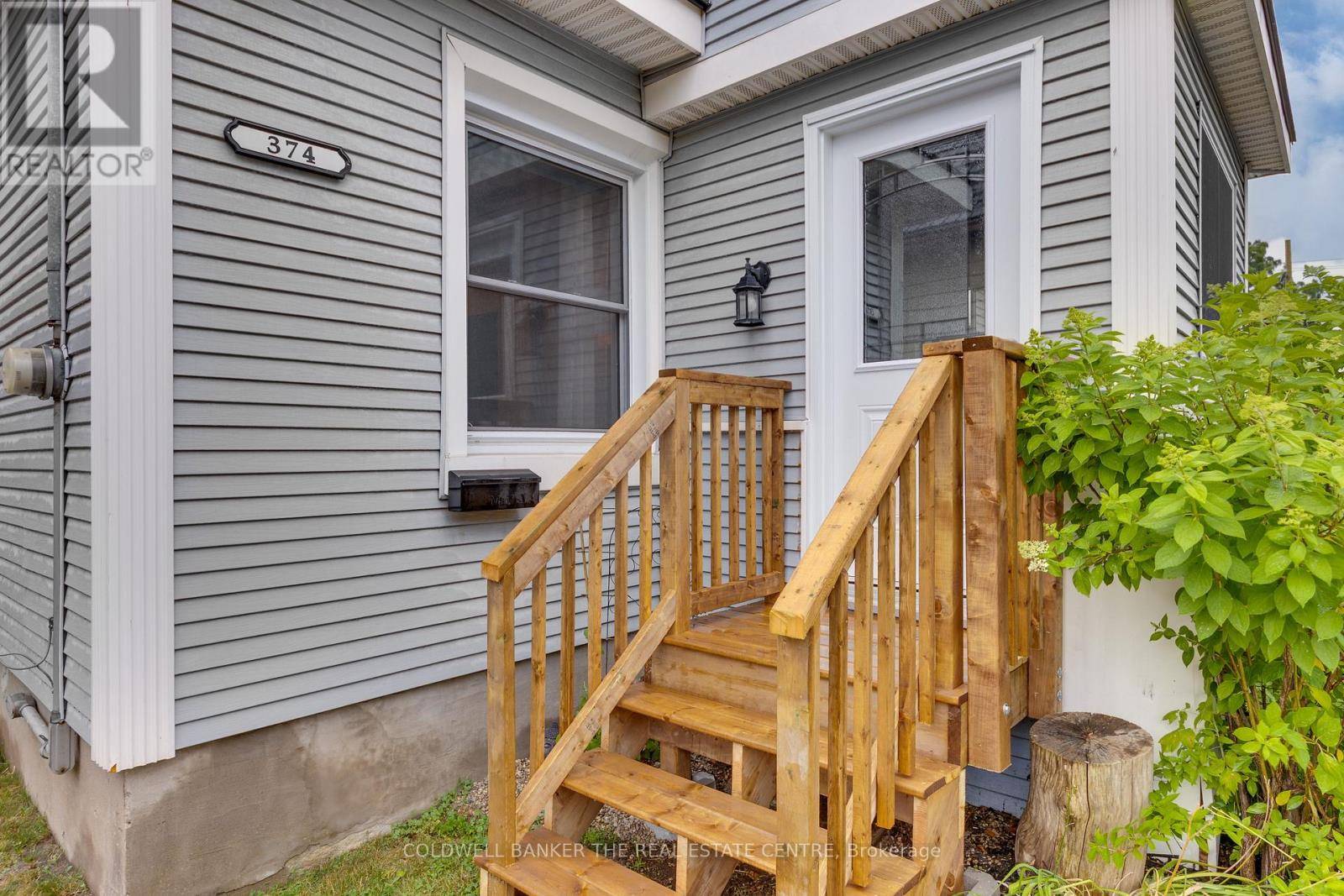 Midland, ON L4R2B6,374 YONGE STREET