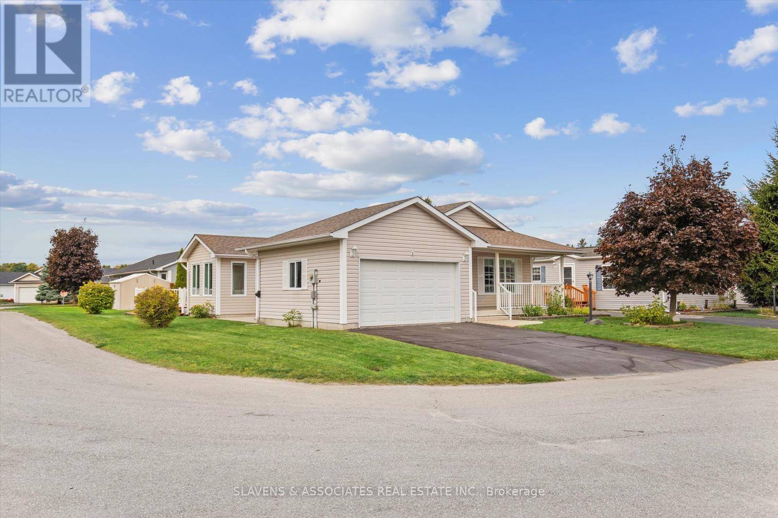 Wasaga Beach, ON L9Z3A8,1 ILLINOIS CRESCENT