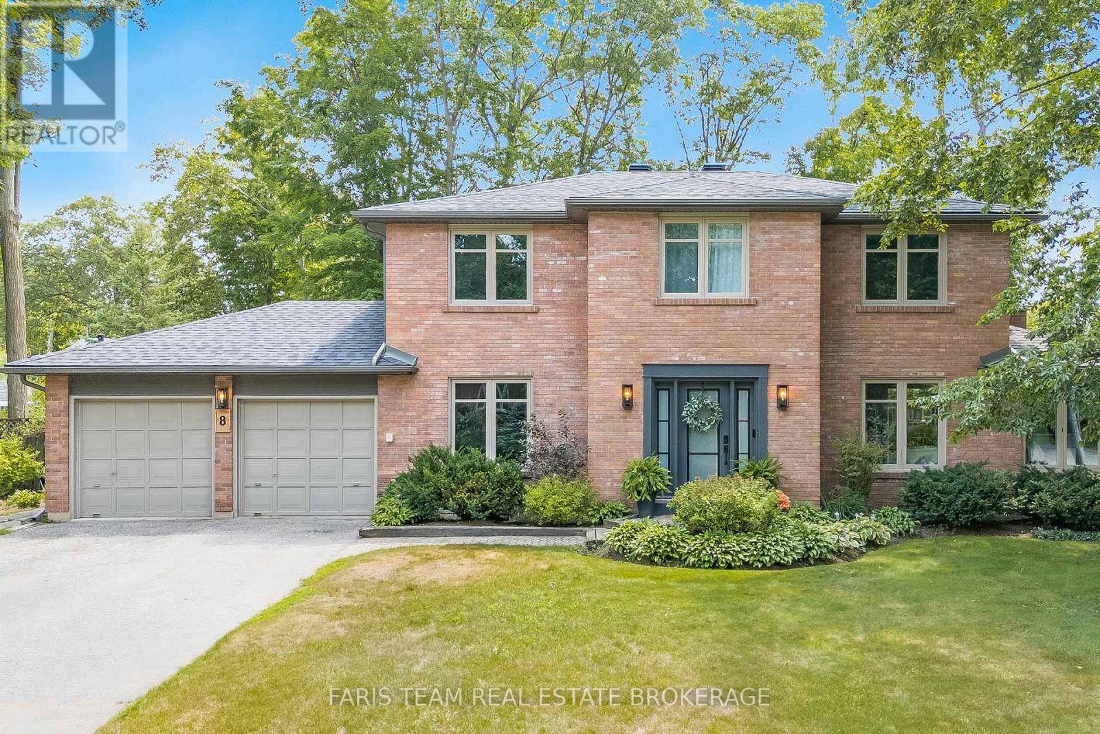 Springwater (midhurst), ON L9X0P2,8 MALTA CRESCENT