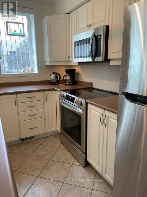 Collingwood, ON L9Y5C7,684 JOHNSTON PARK AVENUE