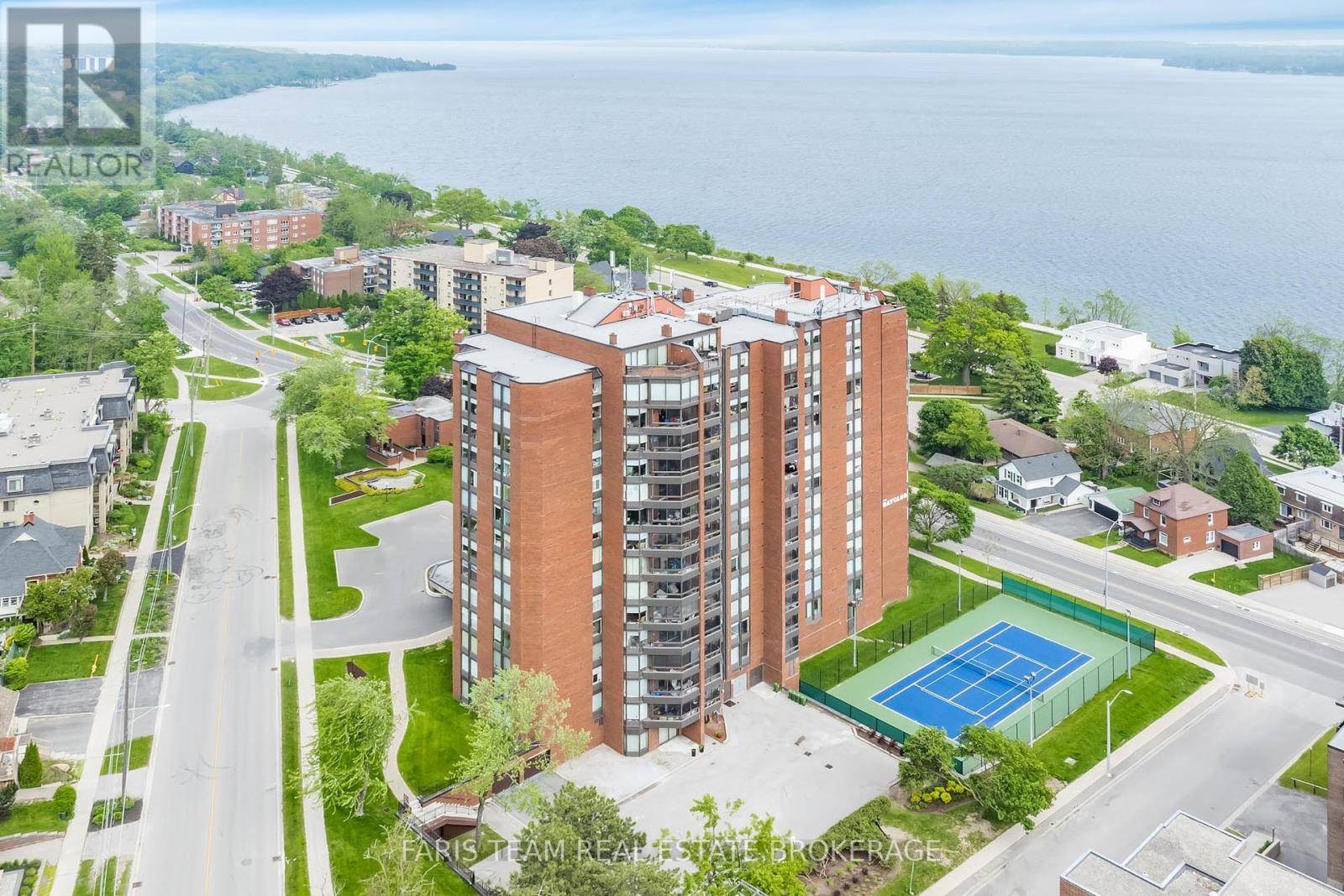 Barrie (north Shore), ON L4M5L6,181 Collier ST #1006