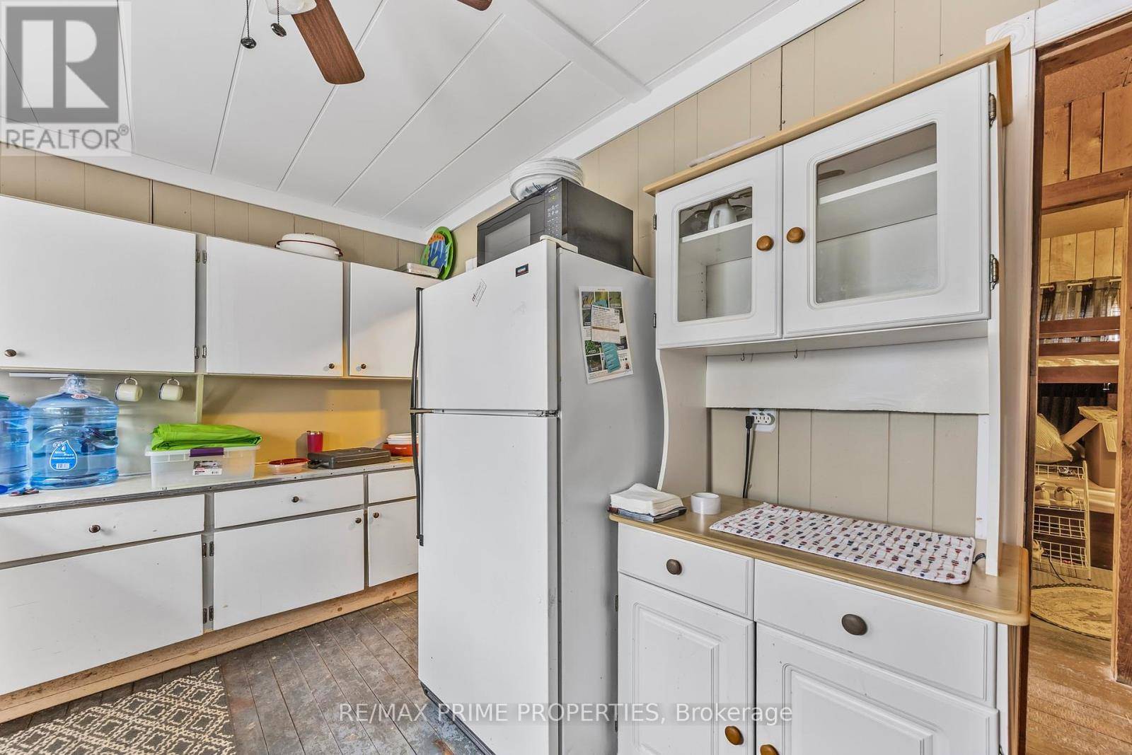 Severn, ON L3V6H3,1947 WOODS BAY ROAD