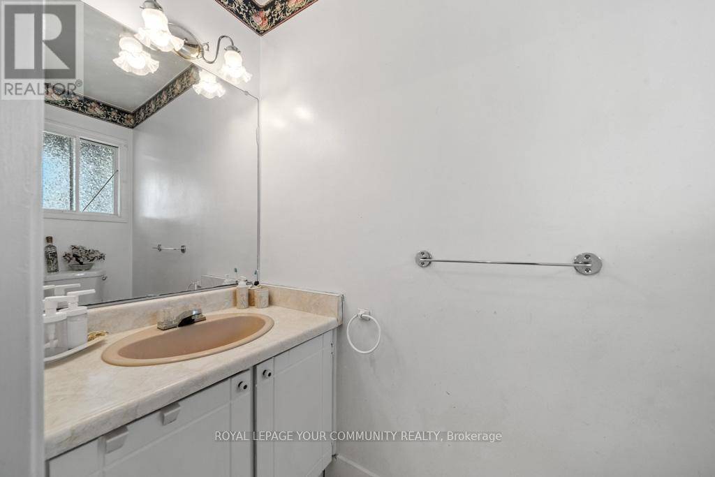 Barrie (allandale Heights), ON L4N5K2,104 GARDEN DRIVE