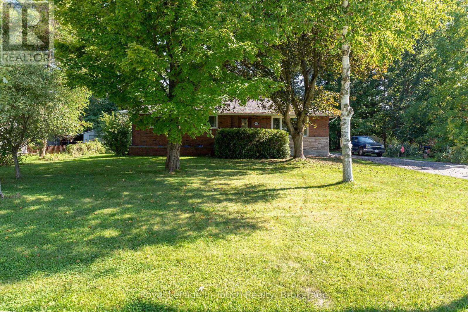 Springwater (anten Mills), ON L9X1E9,3957 HORSESHOE VALLEY ROAD W