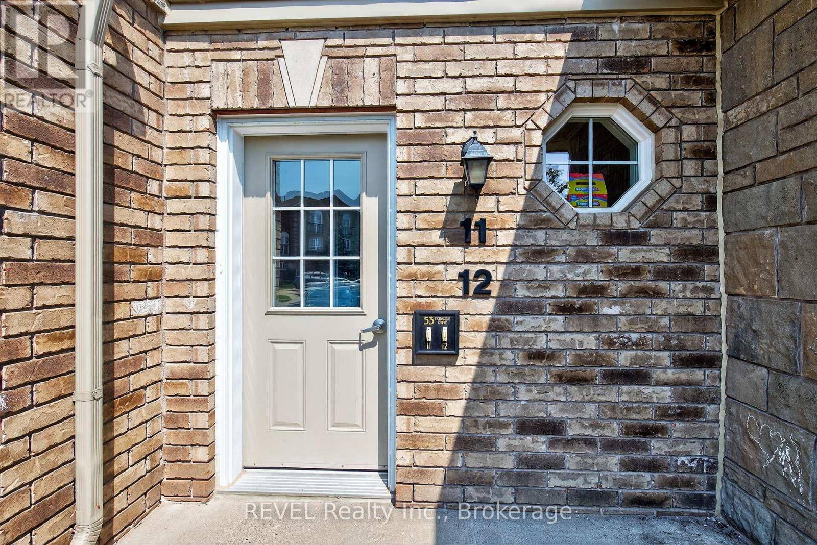 Barrie (ardagh), ON L4N5W9,53 Ferndale DR South #11